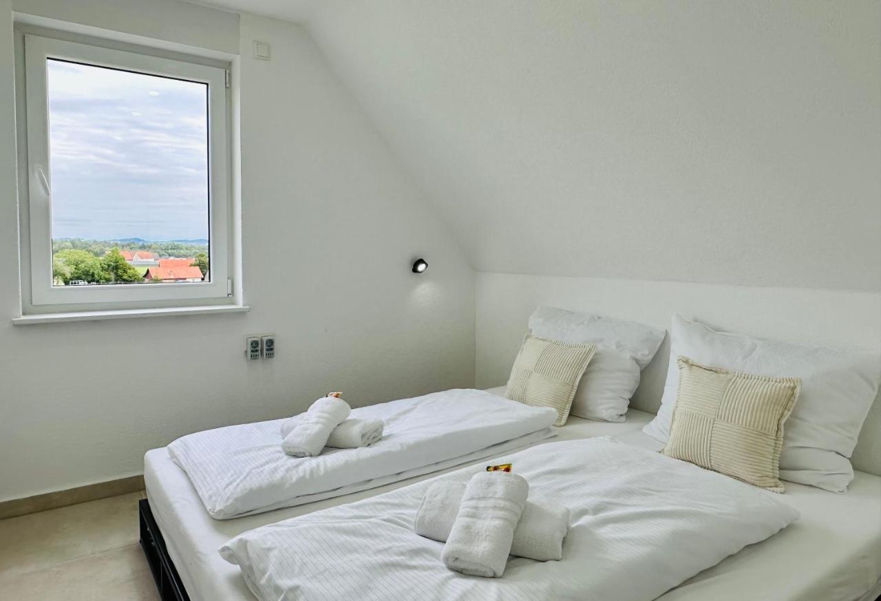Bergblick-Apartment Istayunixi Seenaehe-Workspace-Netflix I Keine Monteure Friedrichshafen Ngoại thất bức ảnh